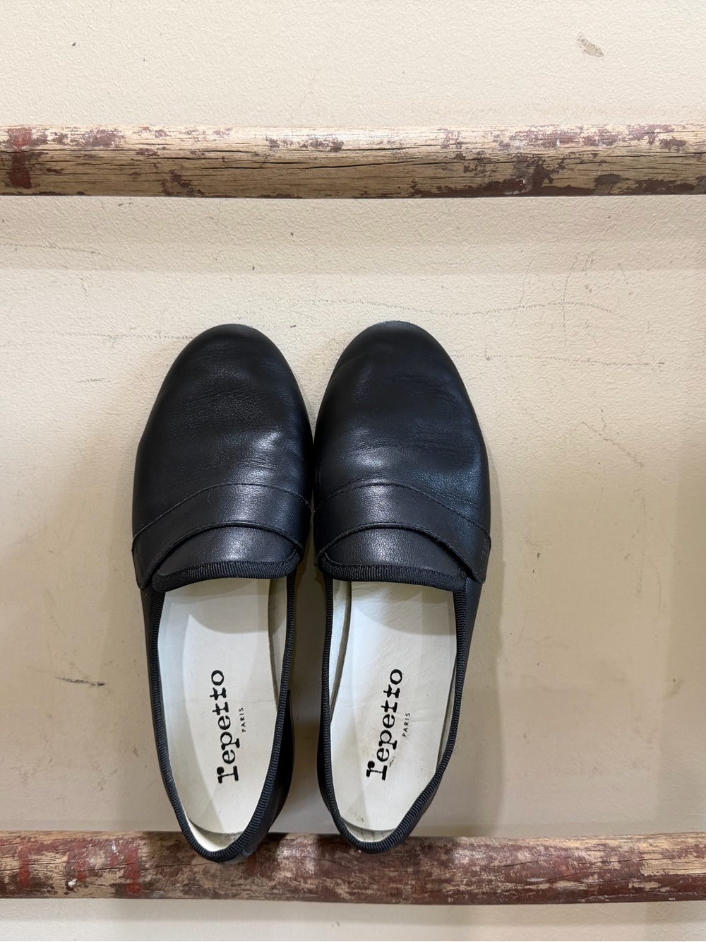 Repetto Classic Black Leather Women’s Loafers